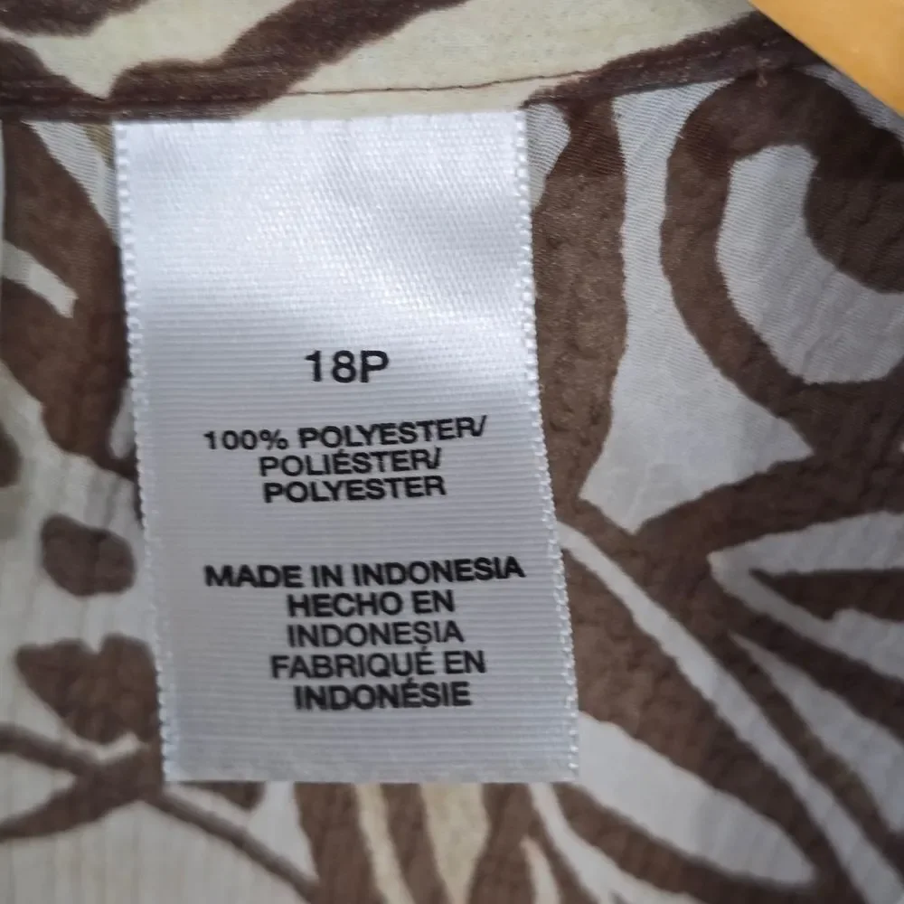 Alfred Dunner Cream and Brown Leaf Print Blouse Size 18